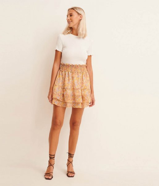 NA-KD  Smocked Mini Skirt Pastel Bloom (9658)