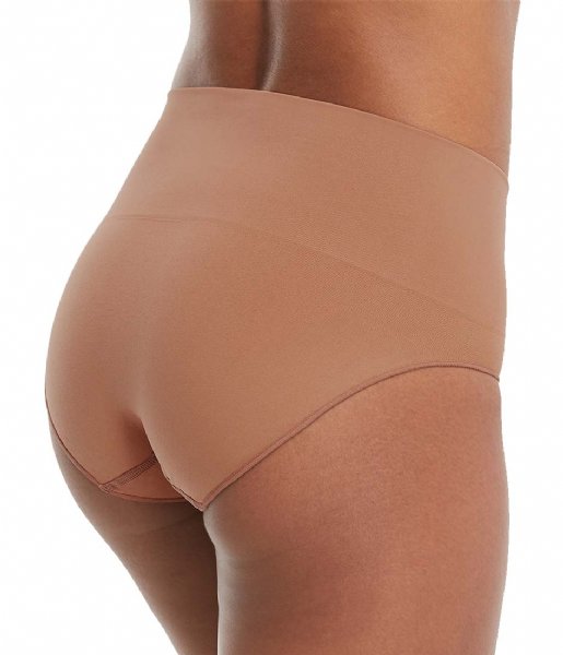 Spanx  EcoCare Everyday Shaping Brief Cafe au Lait (3601)